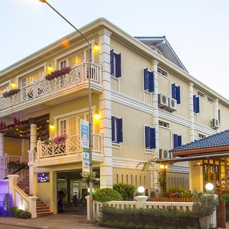 Le Bouton D'Or Boutique Hotel Thakhek Exterior photo